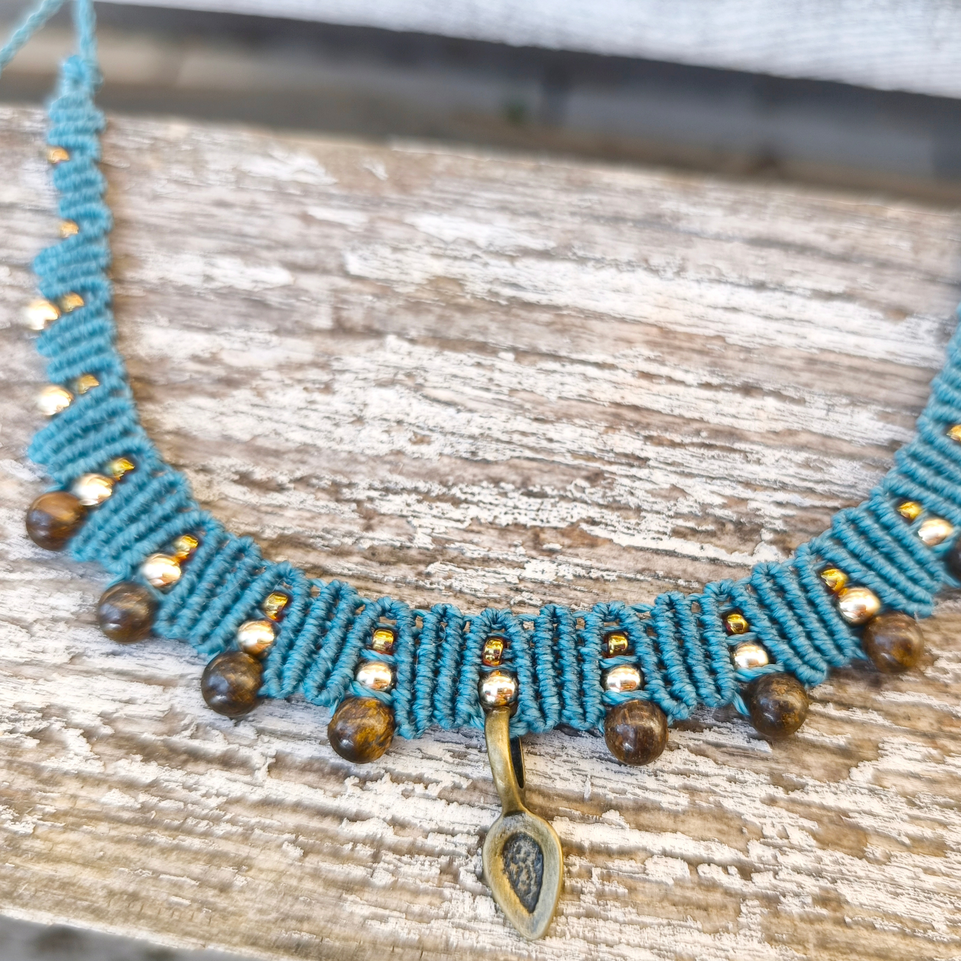 Návod na macramé náhrdelník „Mira“ – PDF fotonávod a video krok za krokom