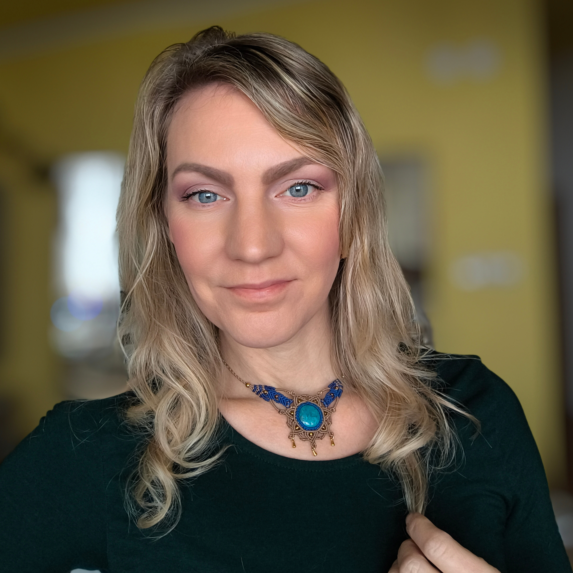 Návod na macramé náhrdelník „Sunny“ – PDF fotonávod a video krok za krokom