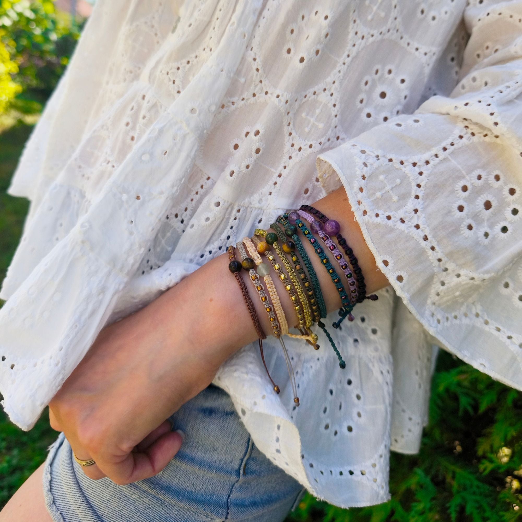 makramé fotonávod a video návod na náramok krok za krokom