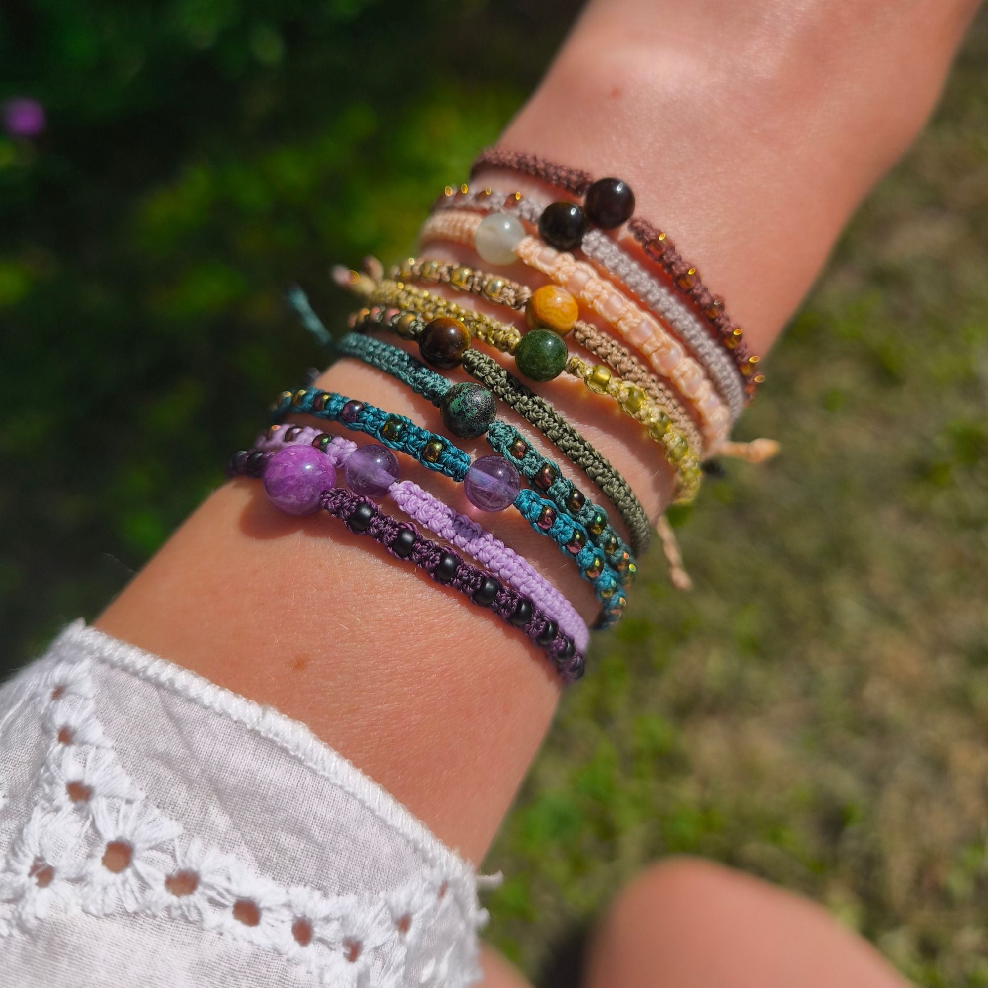 makramé fotonávod a video návod na náramok krok za krokom