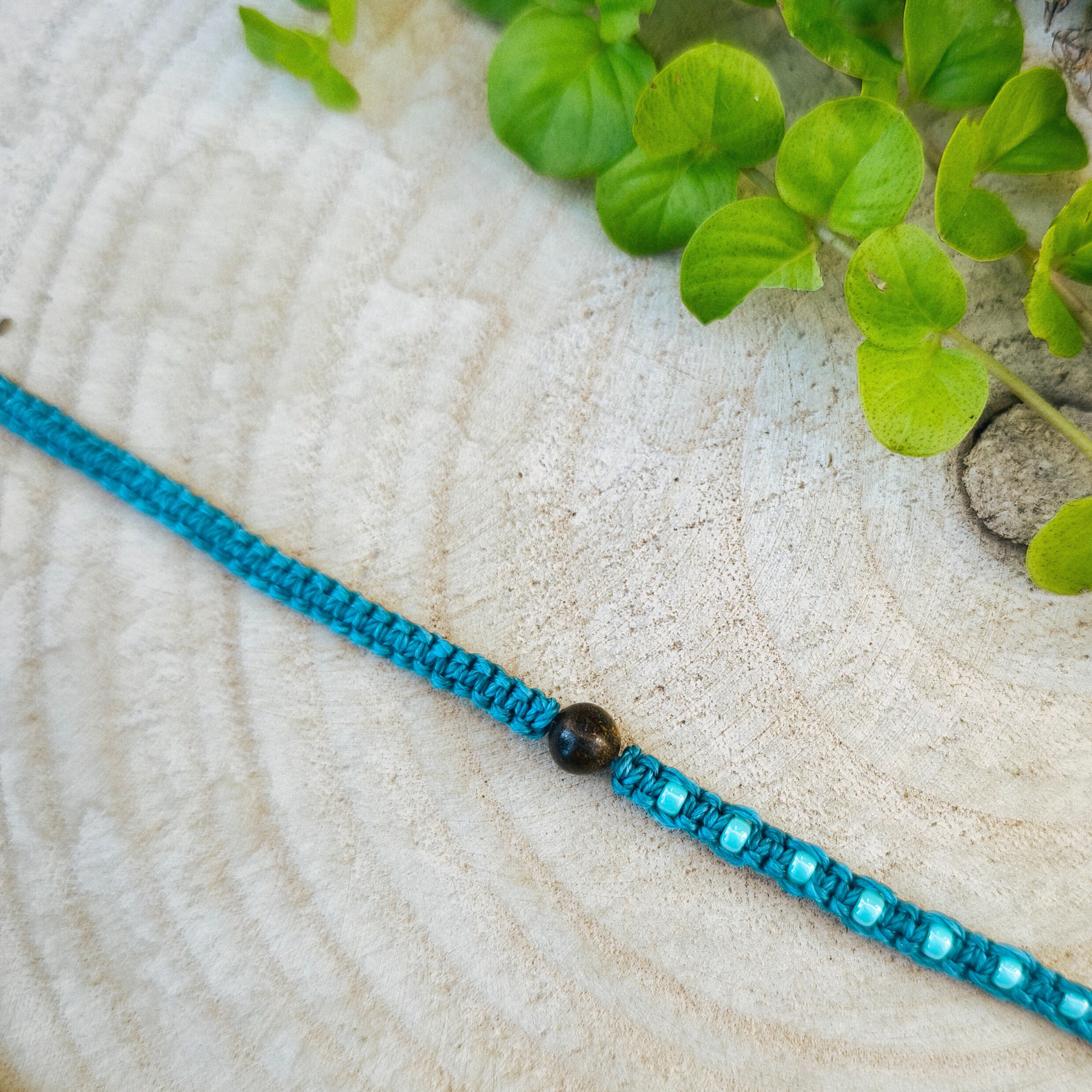 Návod na macramé náramok „Maya“ – PDF fotonávod krok za krokom
